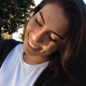 Meet your Posher, Alicia